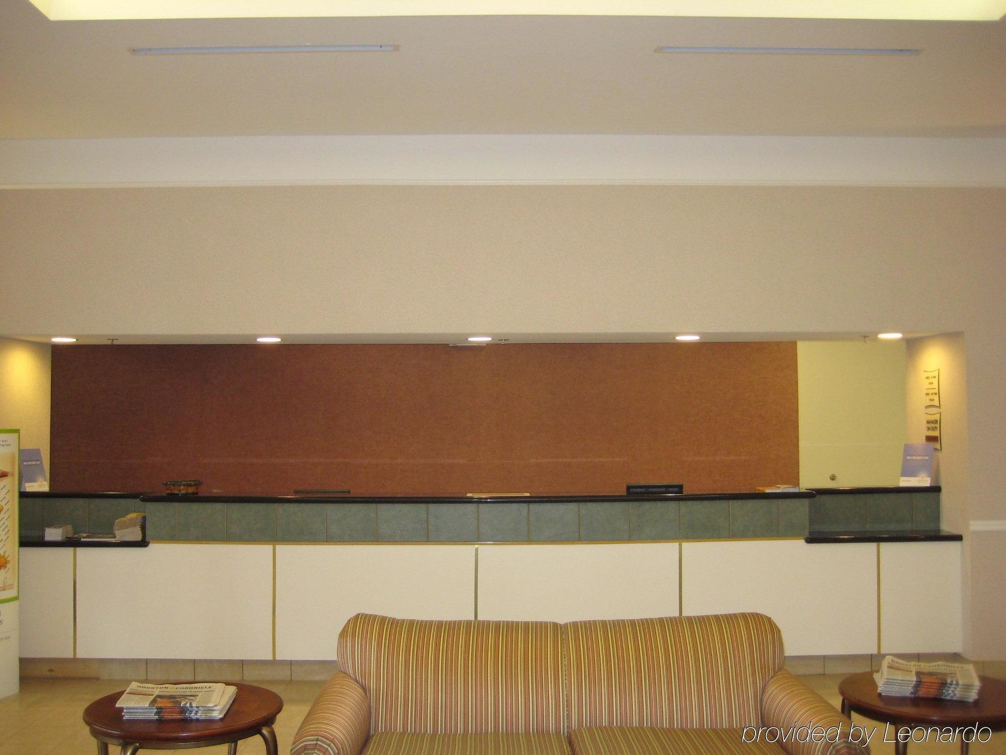Baymont Inn & Suites Brenham Bagian luar foto